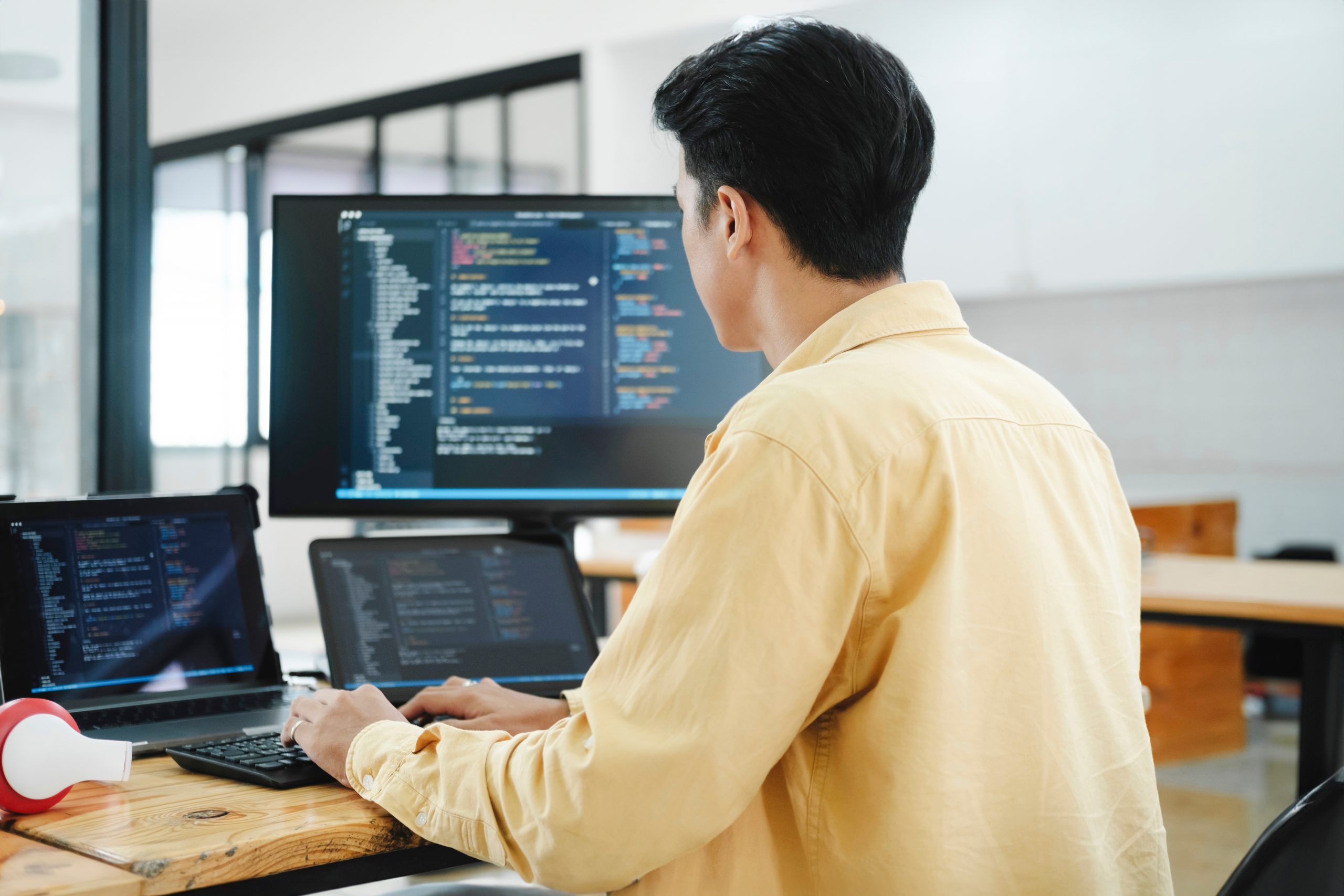 How to Switch to an IT Career: Tips for a Successful Transition